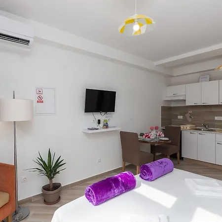 Jasmina Apartman *